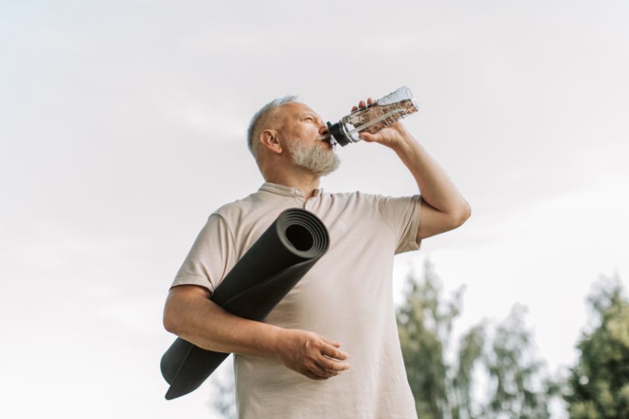 Longevidade Ativa: 5 hábitos simples para manter a independência na terceira idade